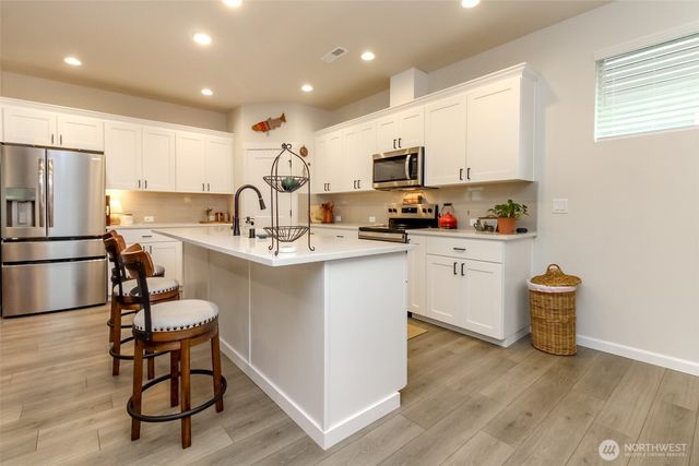 12104 126th Avenue Ct E, Puyallup, WA 98374