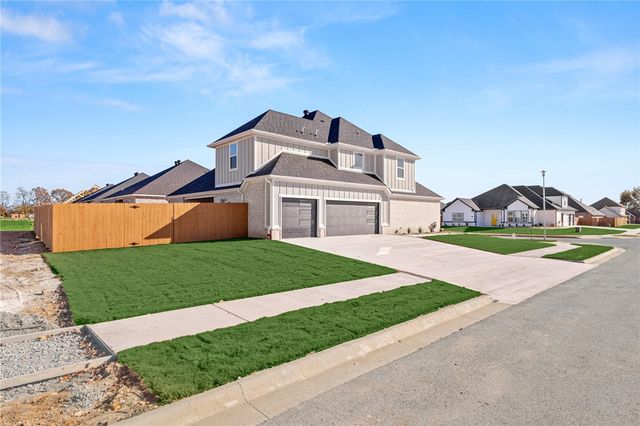 420 Bronco Street, Centerton, AR 72719