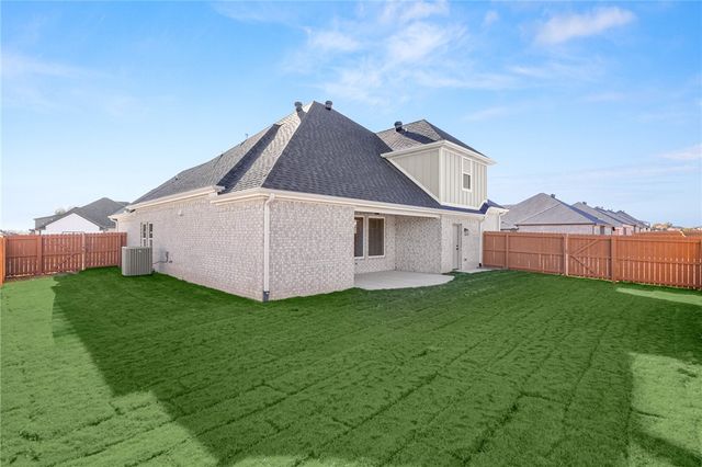 420 Bronco Street, Centerton, AR 72719