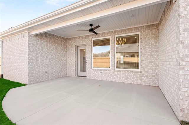 420 Bronco Street, Centerton, AR 72719