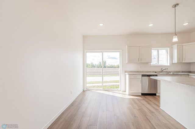 1522 6th Avenue NE, Dilworth, MN 56529