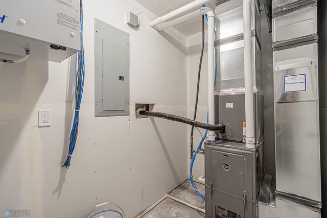 1522 6th Avenue NE, Dilworth, MN 56529