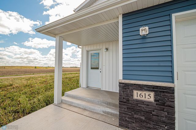 1522 6th Avenue NE, Dilworth, MN 56529