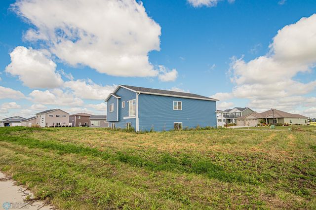 1522 6th Avenue NE, Dilworth, MN 56529