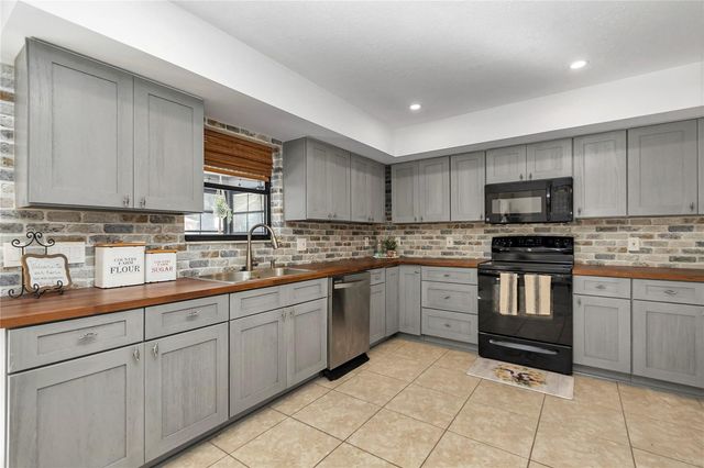 3598 SW TROUT STREET, Dunnellon, FL 34431