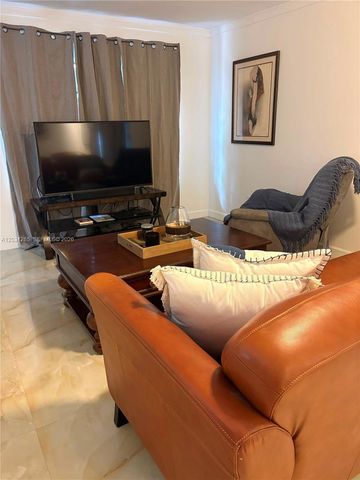 7104 SW 114th Place A, Miami, FL 33173