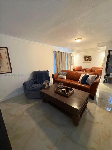 7104 SW 114th Place A, Miami, FL 33173