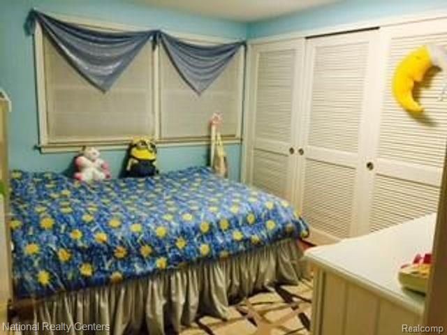 2460 Ogden Drive, West Bloomfield Charter Township, MI 48323