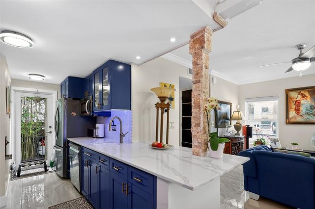 1524 SE 12TH STREET 6, Fort Lauderdale, FL 33316