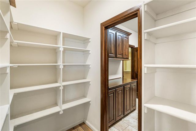 833 Glenwood, Moore, OK 73160