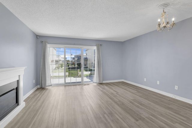 2014 Burbridge Lane, 29C, Hilliard, OH 43026