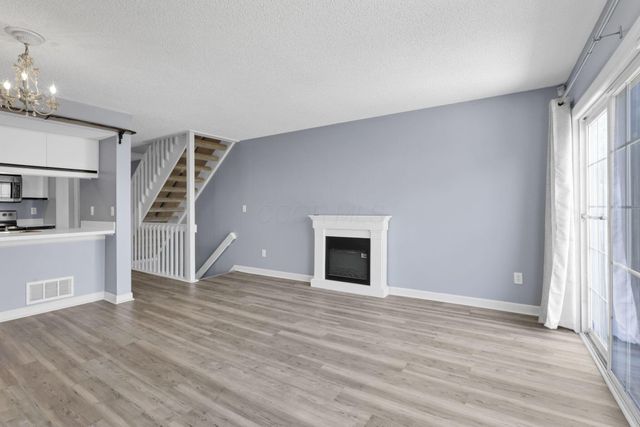 2014 Burbridge Lane, 29C, Hilliard, OH 43026