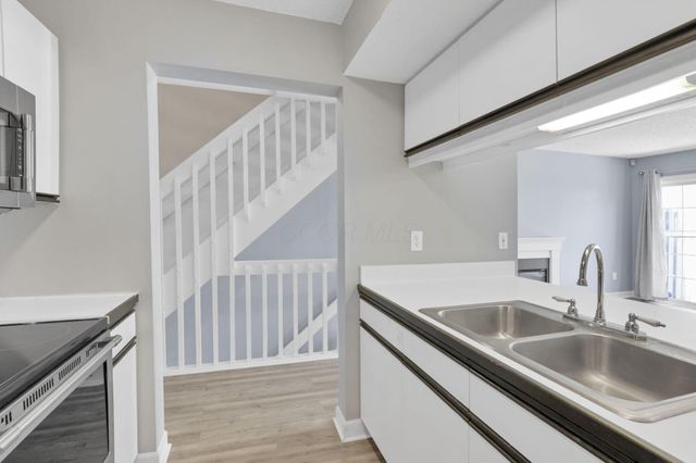 2014 Burbridge Lane, 29C, Hilliard, OH 43026