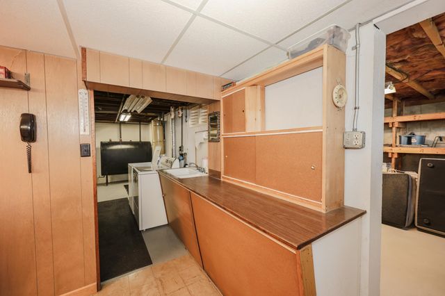 36 Alsace Street, Manchester, NH 03102