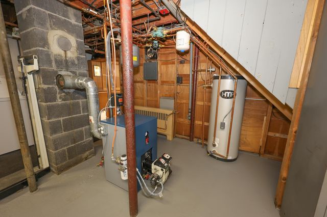 36 Alsace Street, Manchester, NH 03102
