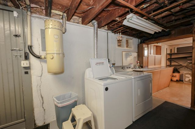 36 Alsace Street, Manchester, NH 03102