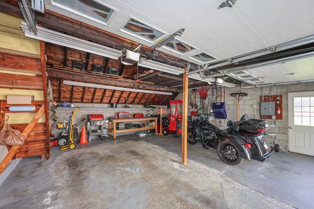 36 Alsace Street, Manchester, NH 03102