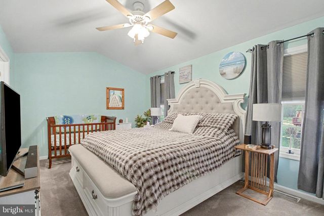 94 CLEMENS DR, Dillsburg, PA 17019