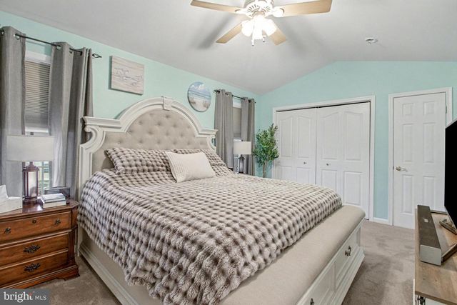 94 CLEMENS DR, Dillsburg, PA 17019