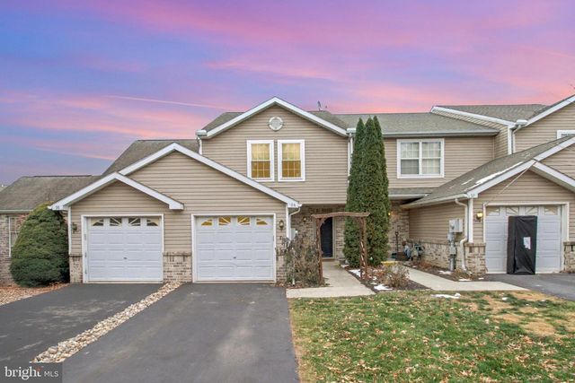 94 CLEMENS DR, Dillsburg, PA 17019