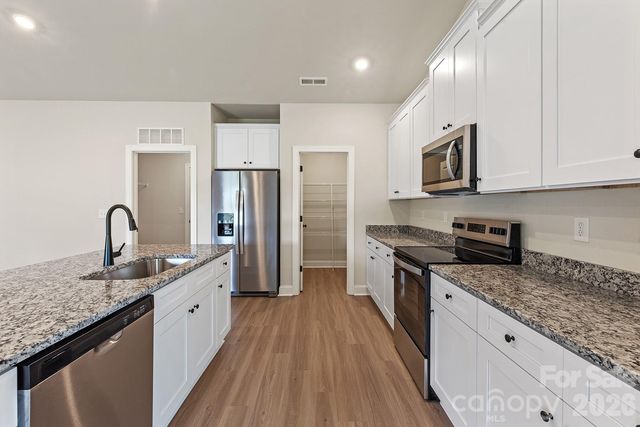 3629 Narrow Lane, Charlotte, NC 28215