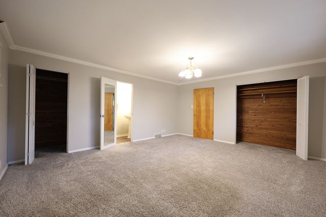 1601 BARTHELONE Street, Crest Hill, IL 60403