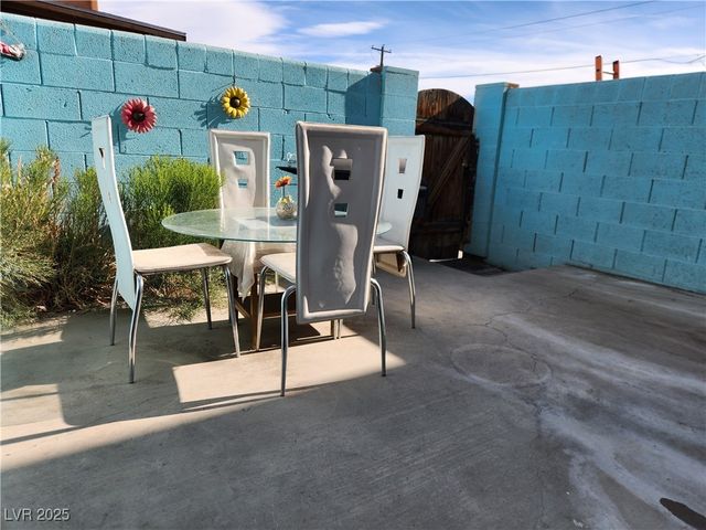 6373 West Washington Avenue, Las Vegas, NV 89107