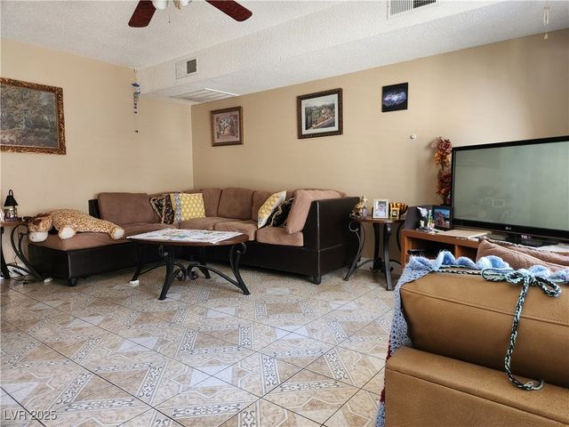 6373 West Washington Avenue, Las Vegas, NV 89107