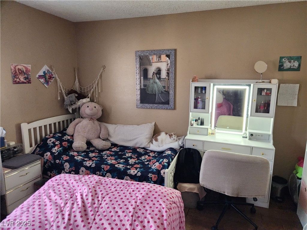 Image 18 of property listing at 6373 West Washington Avenue, Las Vegas, NV 89107