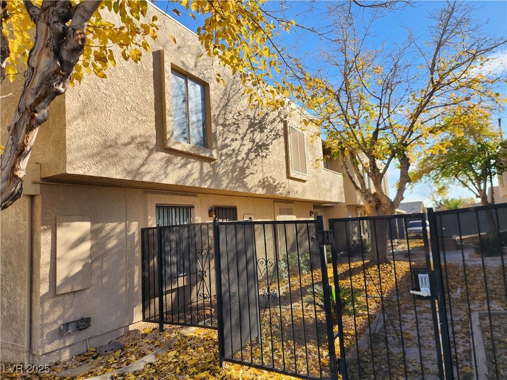 Image 2 of property listing at 6373 West Washington Avenue, Las Vegas, NV 89107