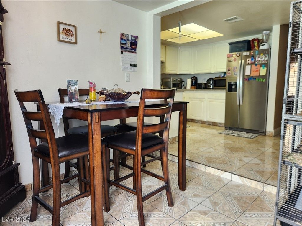 Image 9 of property listing at 6373 West Washington Avenue, Las Vegas, NV 89107