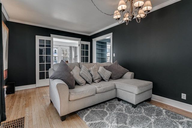 504 E FOREST AVENUE, Neenah, WI 54956