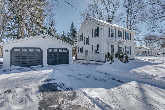 504 E FOREST AVENUE, Neenah, WI 54956