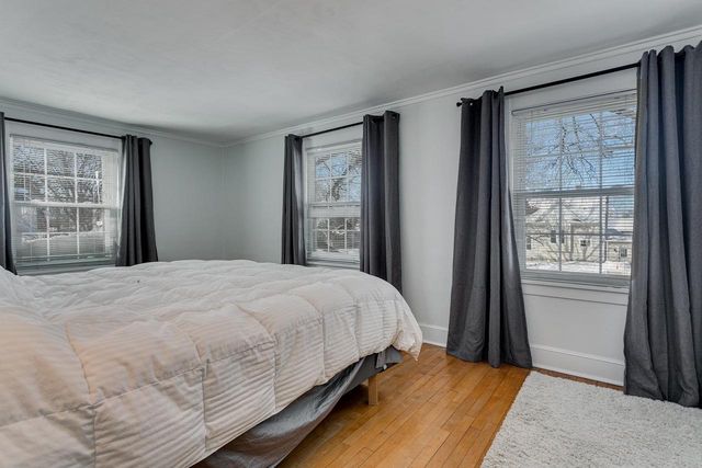 504 E FOREST AVENUE, Neenah, WI 54956