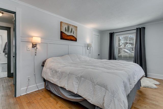 504 E FOREST AVENUE, Neenah, WI 54956