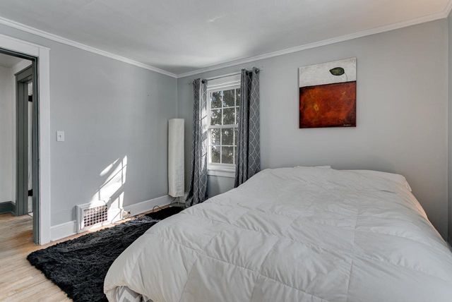 504 E FOREST AVENUE, Neenah, WI 54956