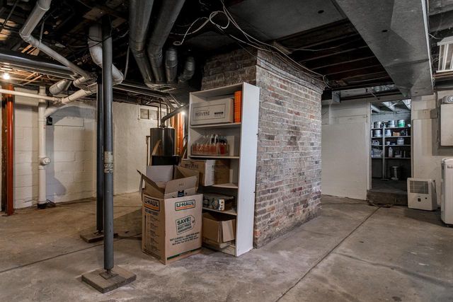 504 E FOREST AVENUE, Neenah, WI 54956