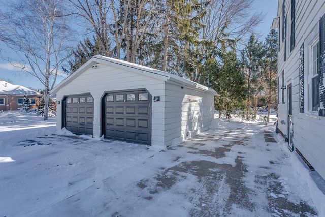 504 E FOREST AVENUE, Neenah, WI 54956