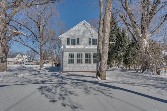 504 E FOREST AVENUE, Neenah, WI 54956