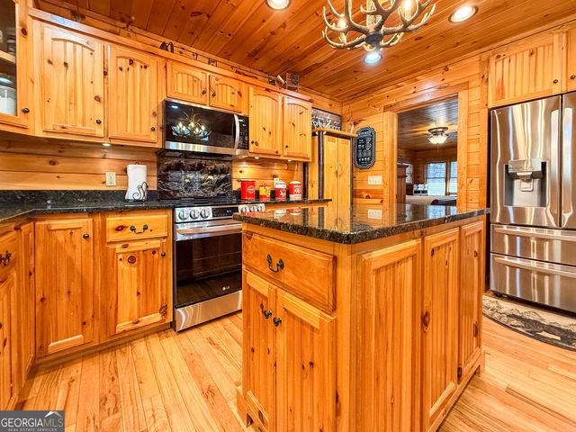 202 Shepherds Ridge, Morganton, GA 30560