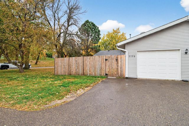 7772 Dunmore Road, Woodbury, MN 55125