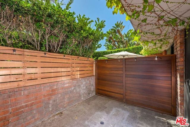 1440 VETERAN Avenue 102, Los Angeles, CA 90024