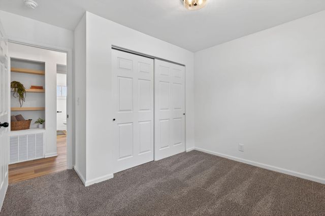 8951 O Day Drive, Highland, IN 46322