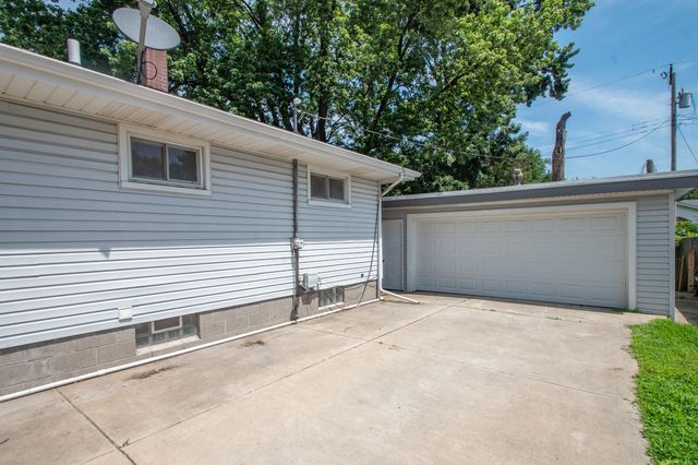 8951 O Day Drive, Highland, IN 46322
