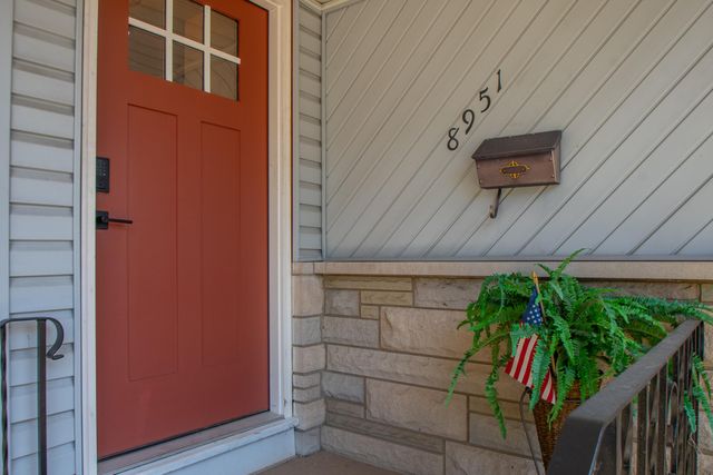 8951 O Day Drive, Highland, IN 46322