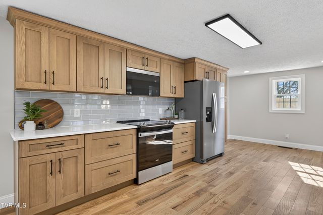 1646 Muddy Creek Road, Blountville, TN 37617