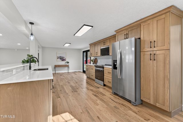 1646 Muddy Creek Road, Blountville, TN 37617