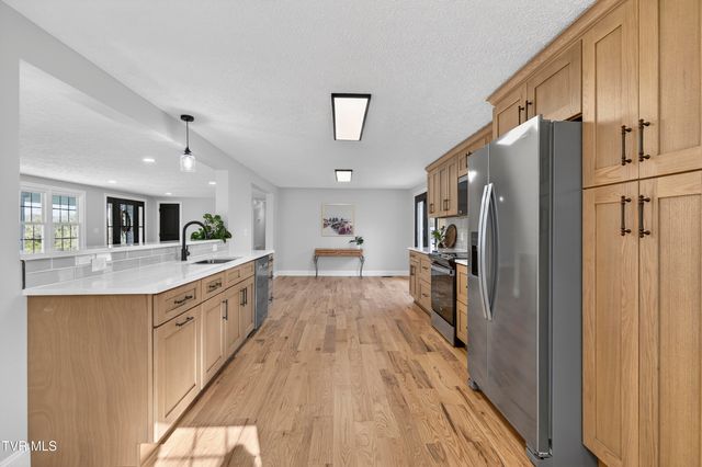 1646 Muddy Creek Road, Blountville, TN 37617