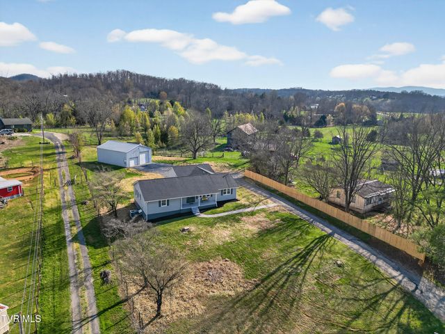 1646 Muddy Creek Road, Blountville, TN 37617