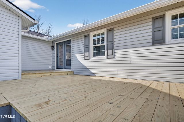 1646 Muddy Creek Road, Blountville, TN 37617